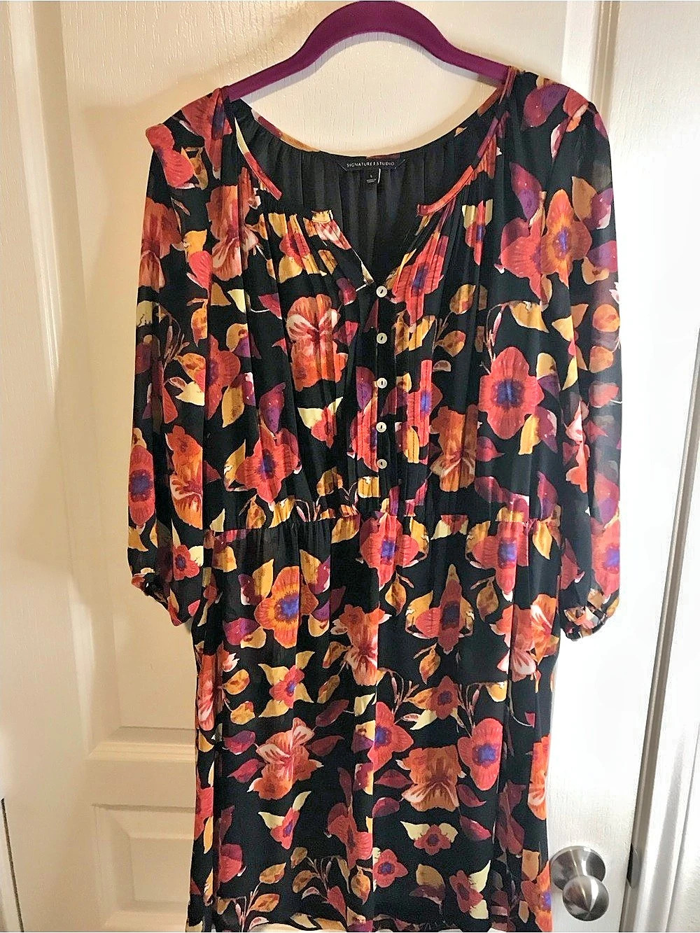 Signature Studio Floral Mini Dress in Black & Red Like New